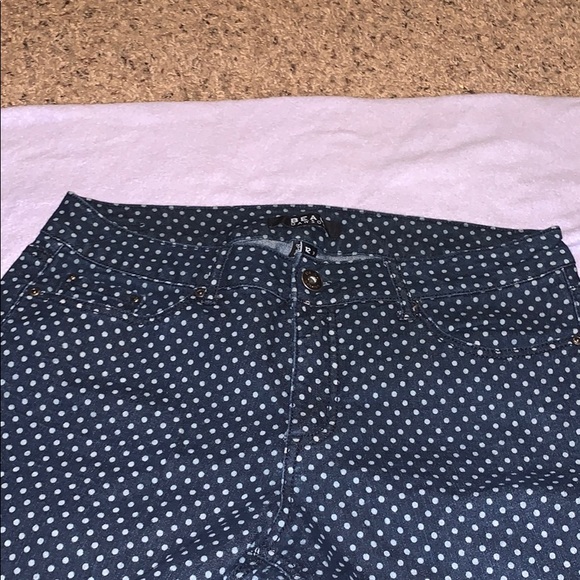 Beau Dawson Jeans - Picture 3 of 4